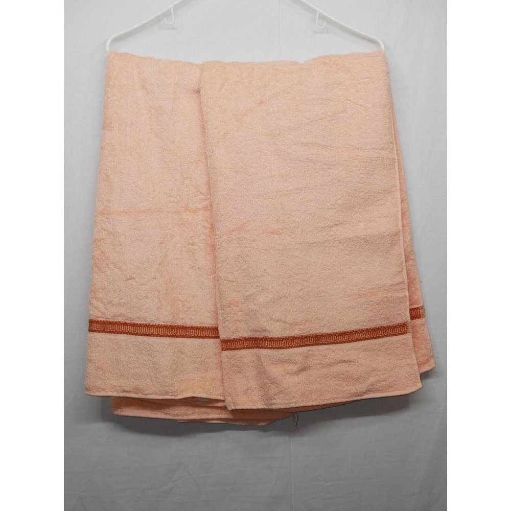 2 Vintage St. Mary's 100% Cotton Peach Glow Bath Towels NOS